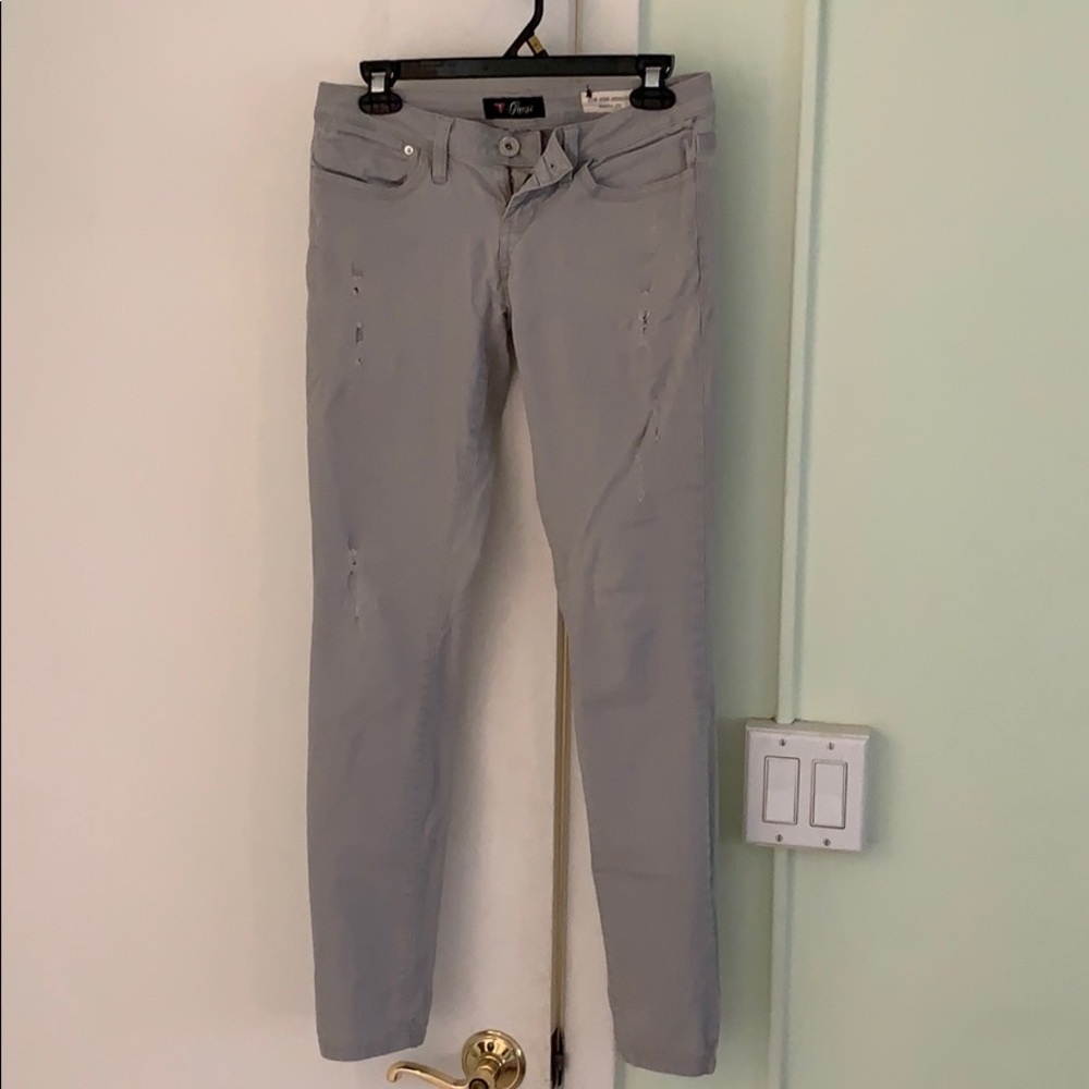 Guess low rise light grey begging. Size 28